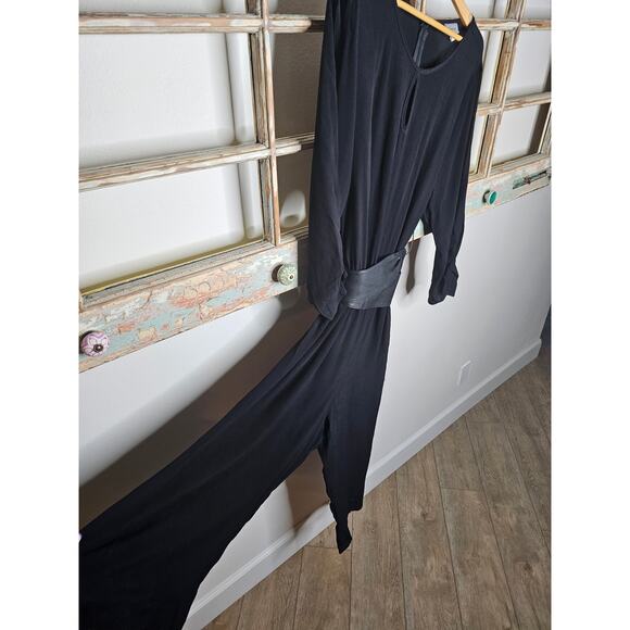 NWT Avenue Black Cold Shoulder Boat Neck Ladies Jumpsuit size 18/20 - Picture 8 of 16